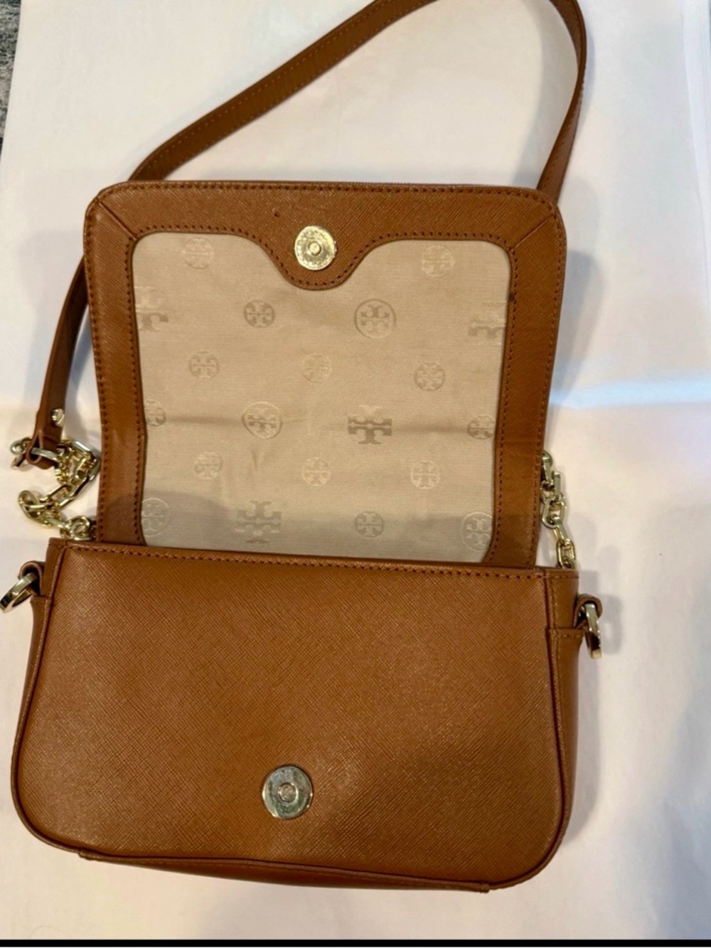 Tory Burch Tan Leather Crossbody with Gold Chain - Picture 2 of 7